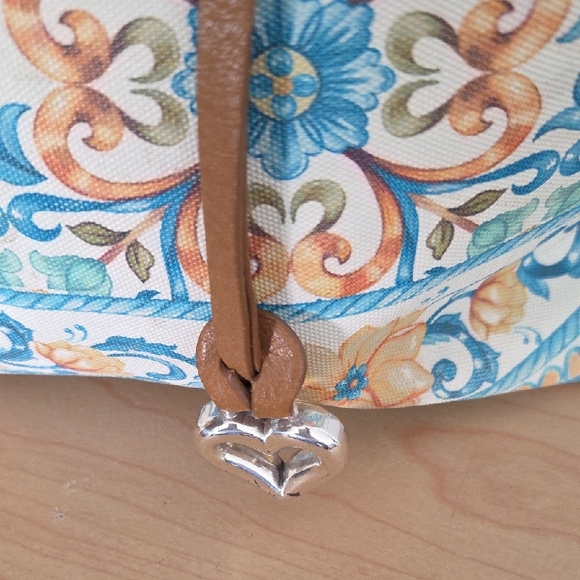 Brighton Floral Blue, Brown & Cream Tote w/leather straps & Zip Closure - Picture 3 of 16